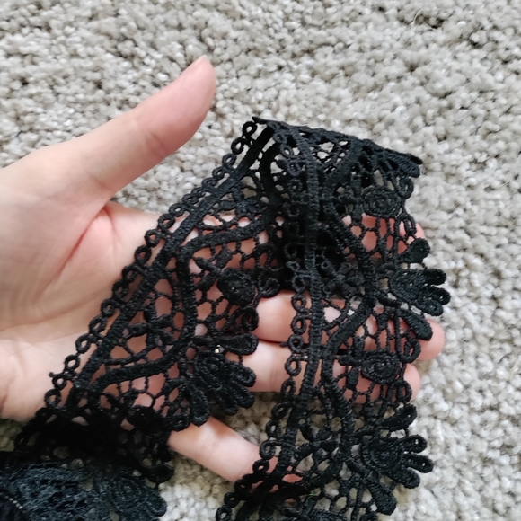 Detail straps crop top - Picture 3 of 3